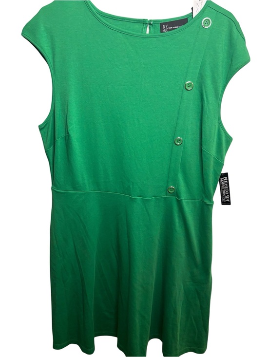 New York & Company Dresses & Skirts - New York & Company Green Button Detail Dress